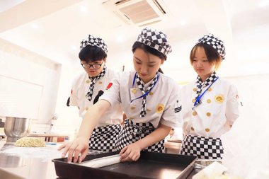 2025꺼c(din)Ӗ(xn)W(xu)УĂ(g)